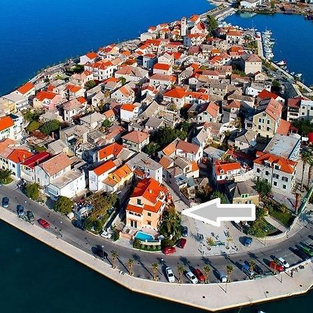 Apartments Maris Vranjic Luaran gambar