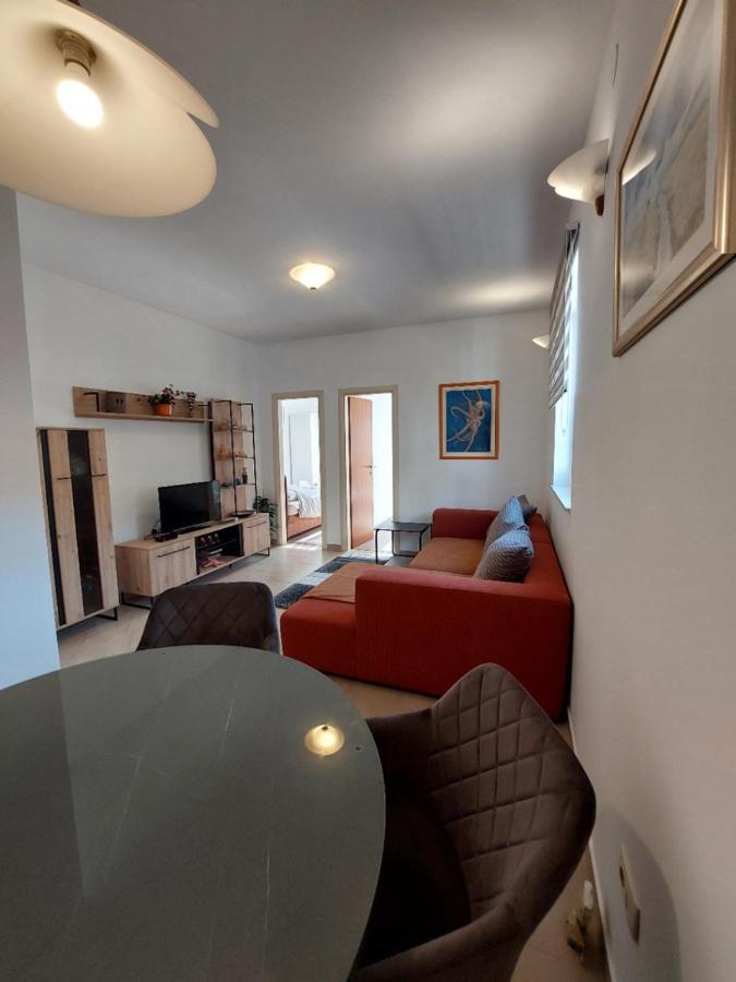 Apartments Maris Vranjic Luaran gambar